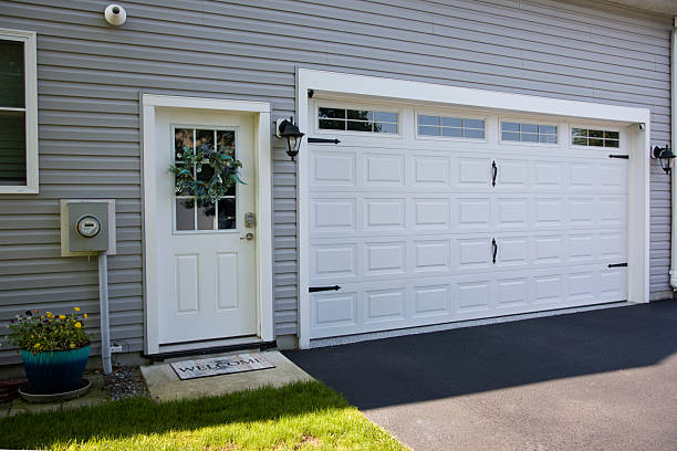24/7 Emergency Garage Door Panel Replacement experts in Shamokin, PA